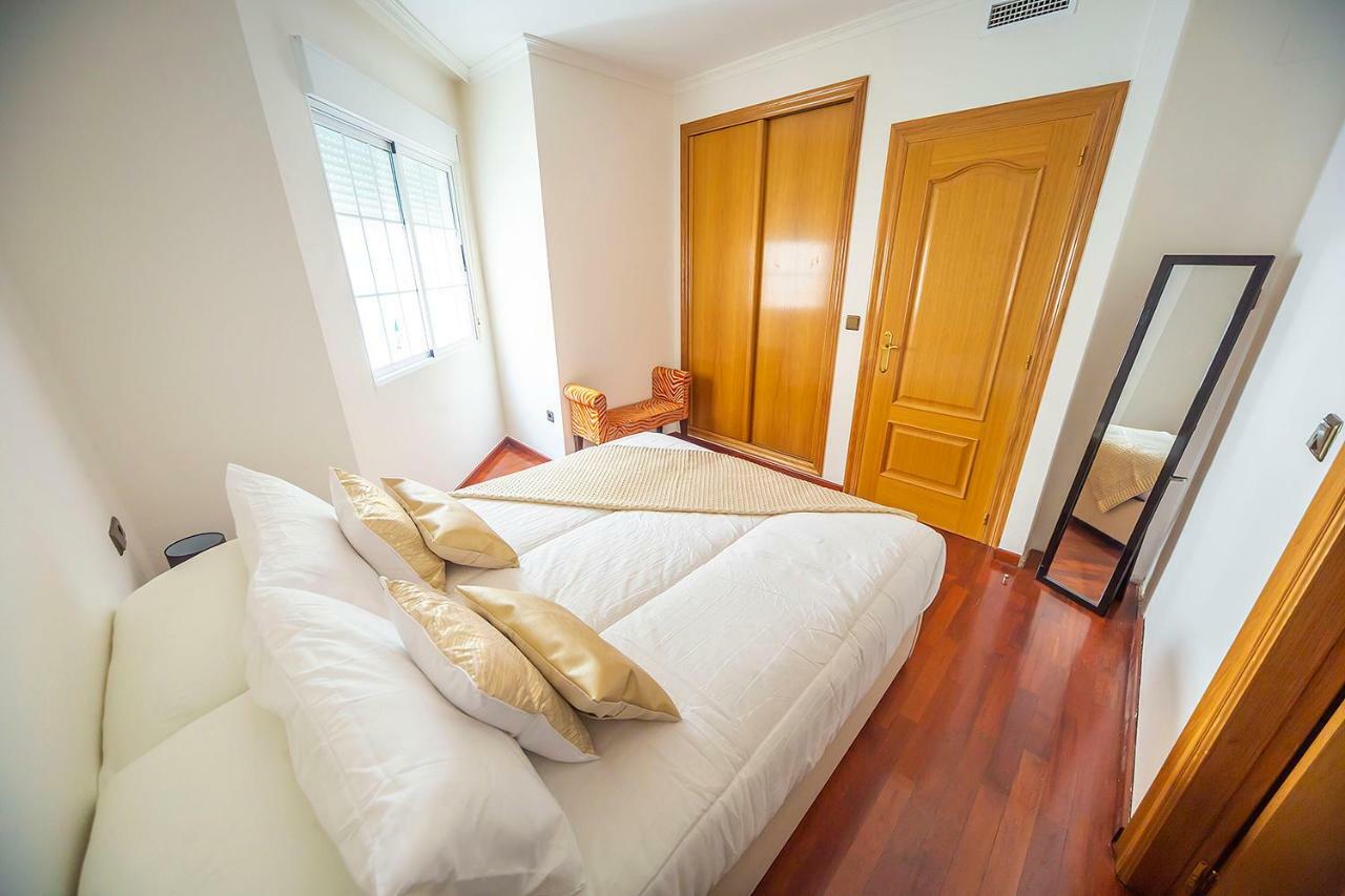 Апартаменты Torrevieja Experience Atico 1ª Linea Экстерьер фото